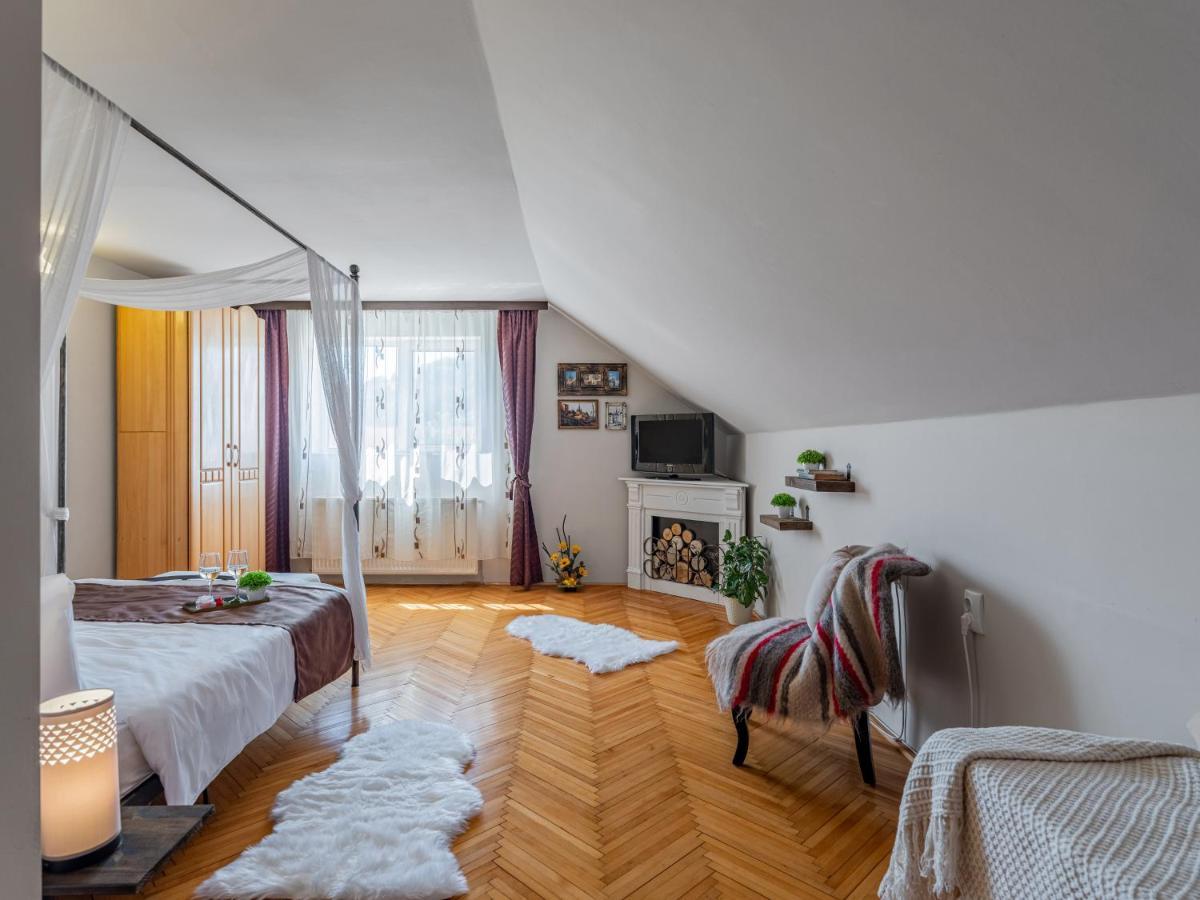 Rose Apartment Sighisoara Bagian luar foto